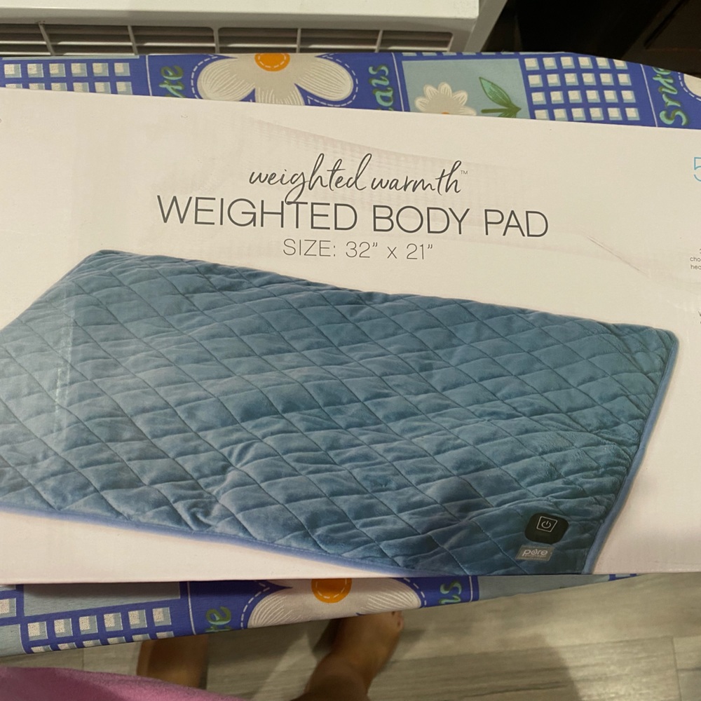 PURE ENRICHMENT
Large Weighted Heated Pad